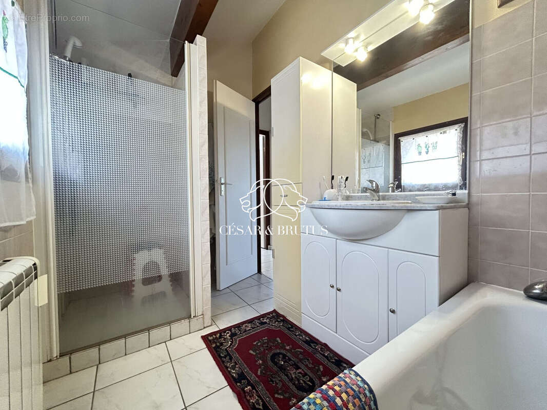 Maison à SAINT-PRIEST