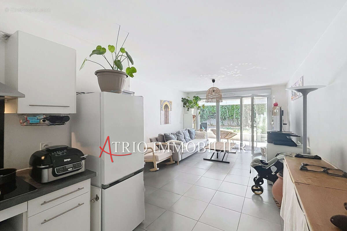 Appartement à VILLENEUVE-LOUBET