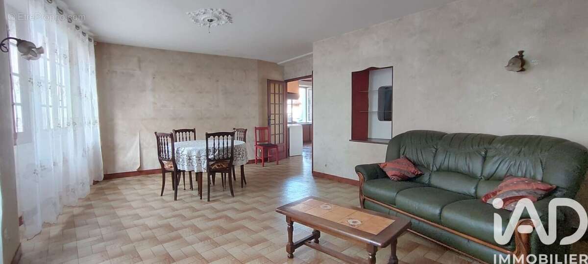 Maison 153 m² à Negrondes  - photo 8