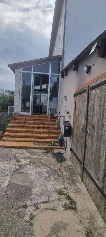Appartement à LE TEIL