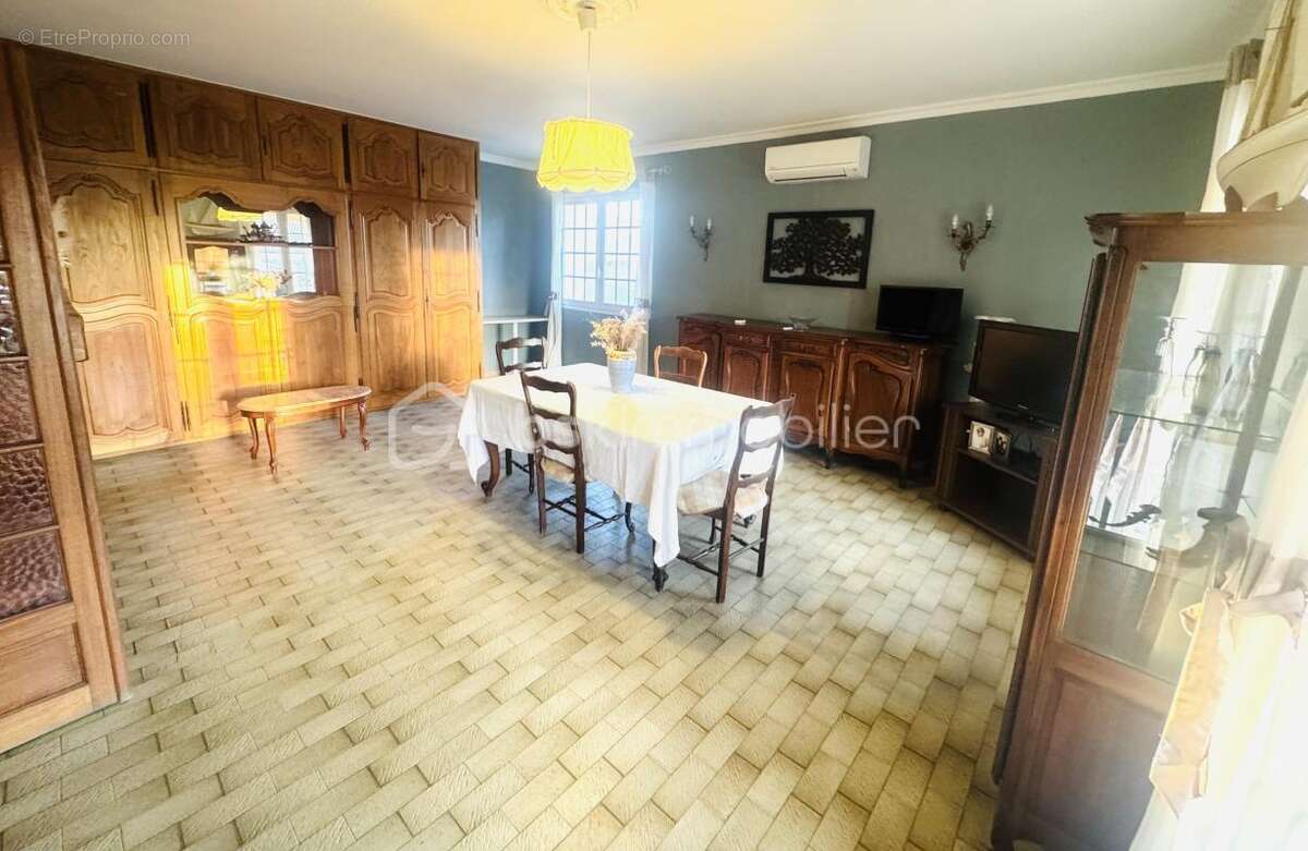 Maison à LIGNAN-SUR-ORB