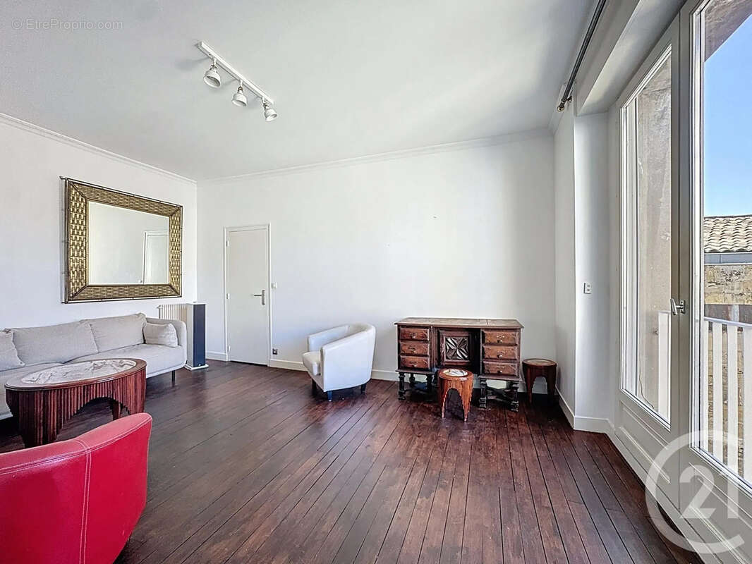 Appartement à BORDEAUX