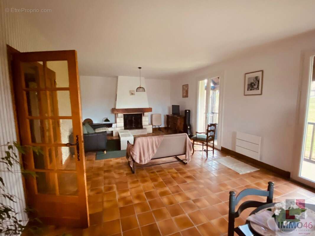 Maison à SAINT-CERE