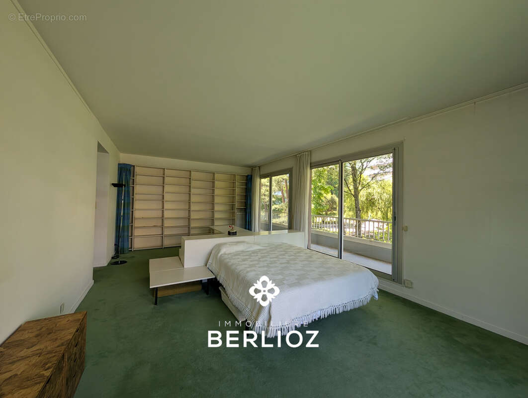 Appartement à MEYLAN