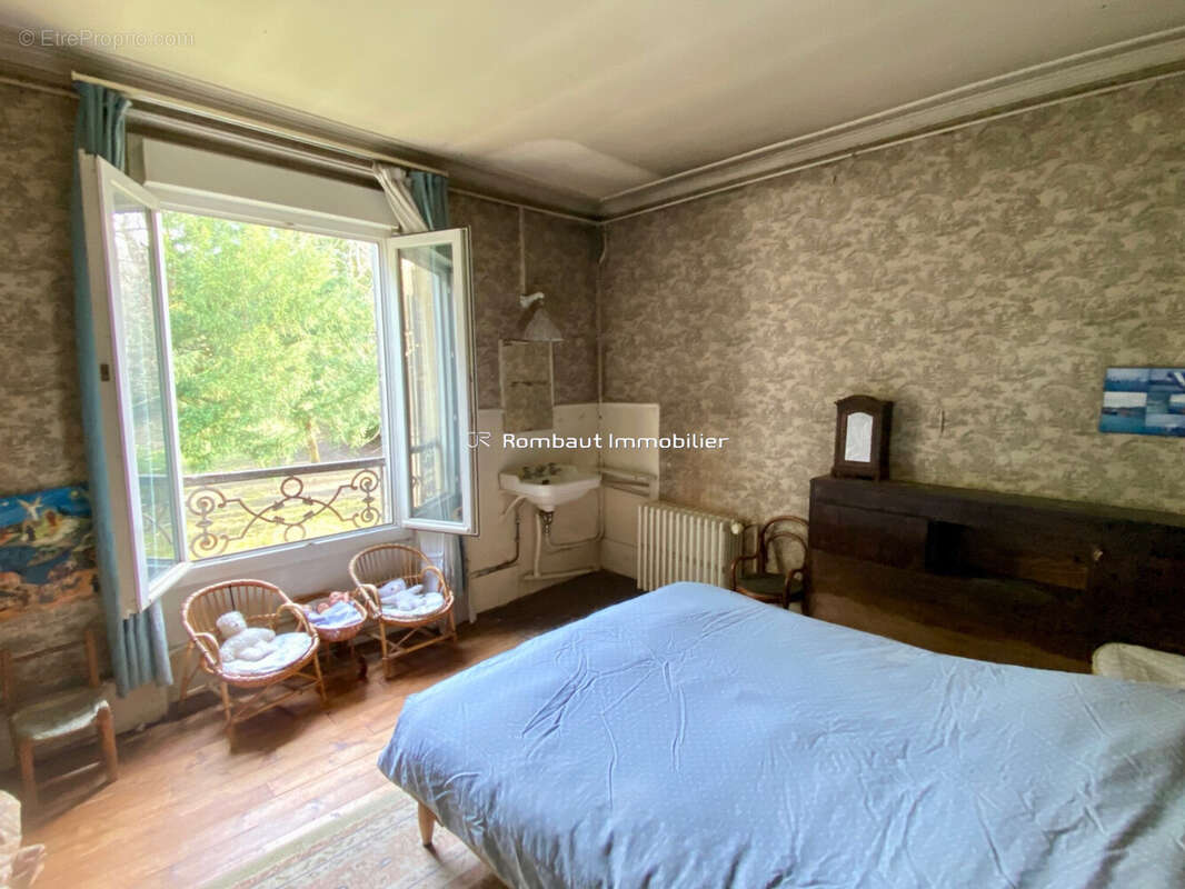 Maison à LA CELLE-SAINT-CLOUD