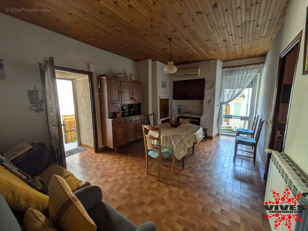 Charmante Maison de Ville avec Vue Panoramique et Grand Garage au Cur de Servian - photo 4