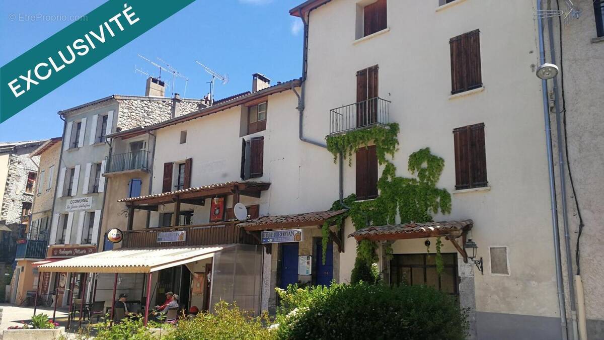 Photo 1 - Commerce à LA JAVIE