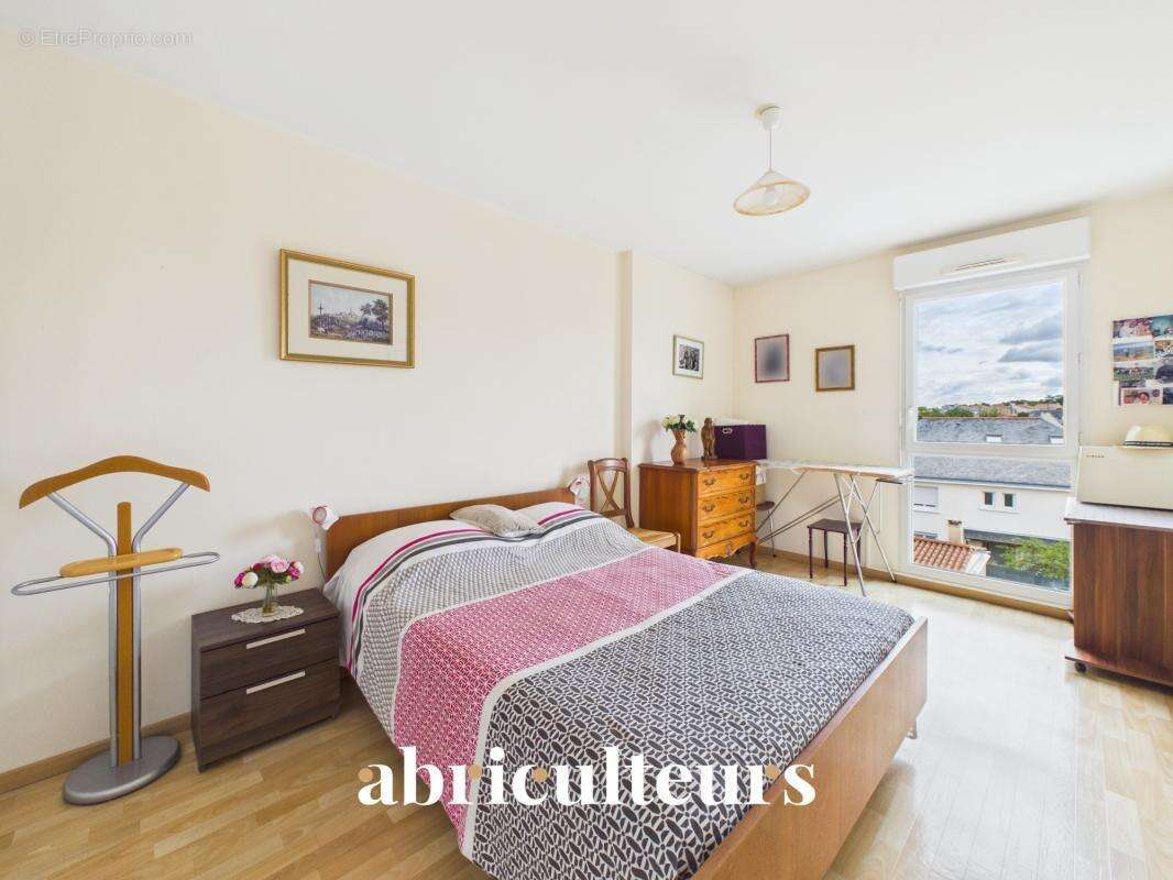 Appartement traversant avec balcon en vente proche du bourg de Saint Sébastien /Loire, (44230) - photo 4