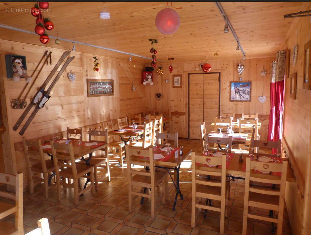 Appartement à MORILLON