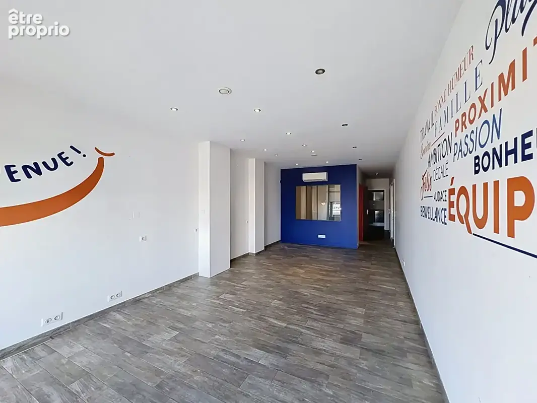 Locaux commerciaux - Rochefort - photo 2