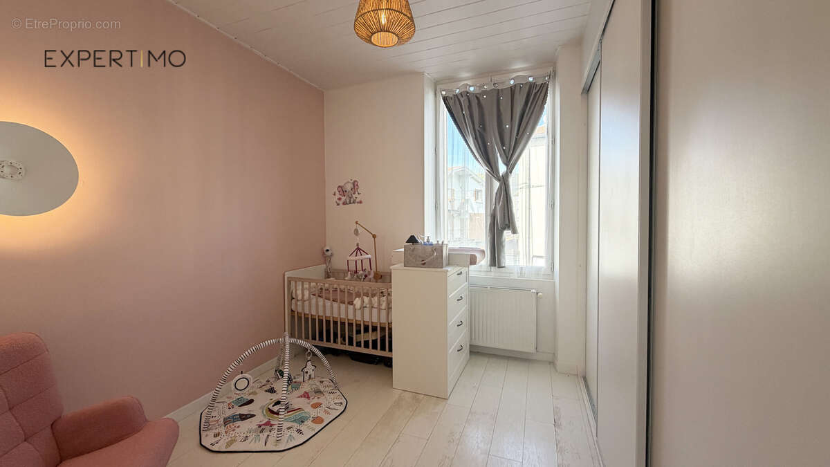 Appartement à VIZILLE