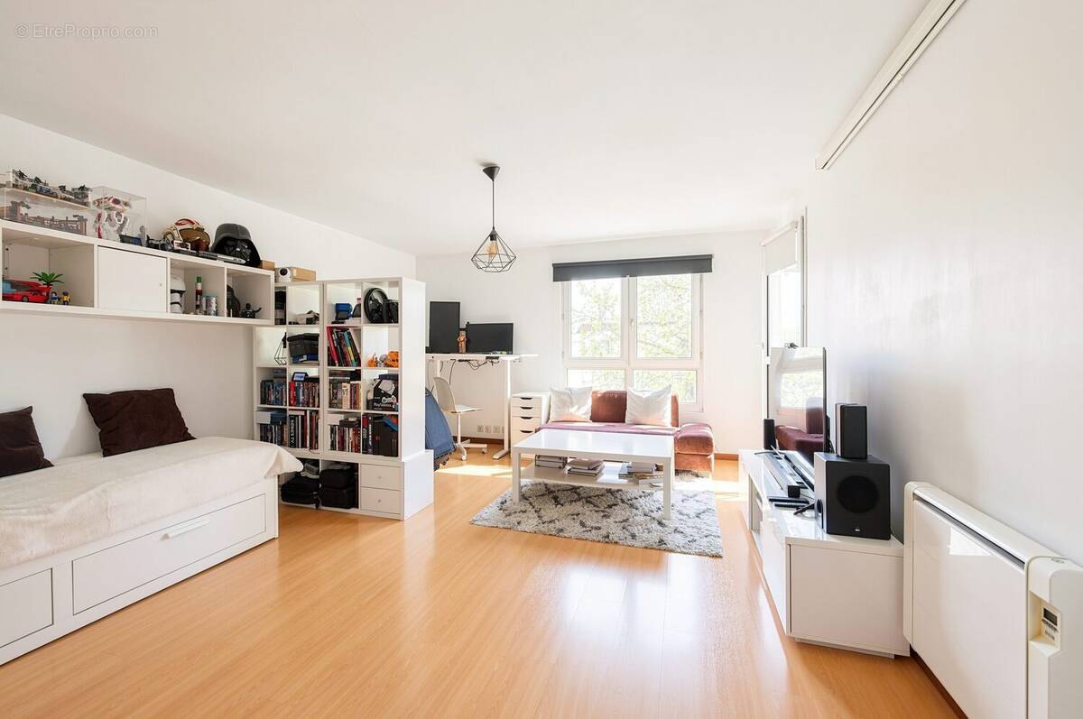 Appartement à MONTIGNY-LE-BRETONNEUX