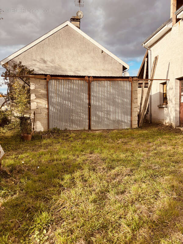 Maison à MONTIGNY-SUR-VESLE