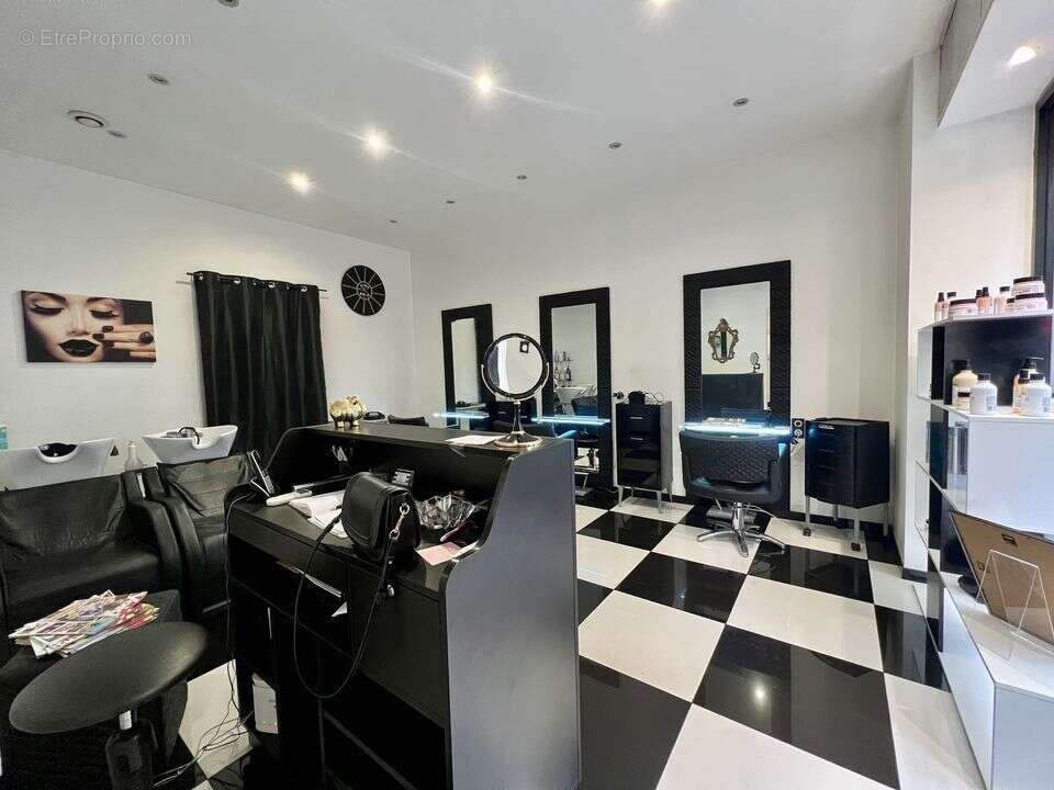 Commerce à MARSEILLE-4E