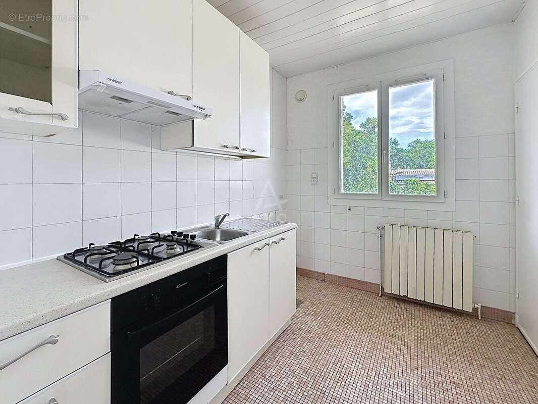 Maison traditionnelle sur deux niveaux d'environ 101 m² - photo 4