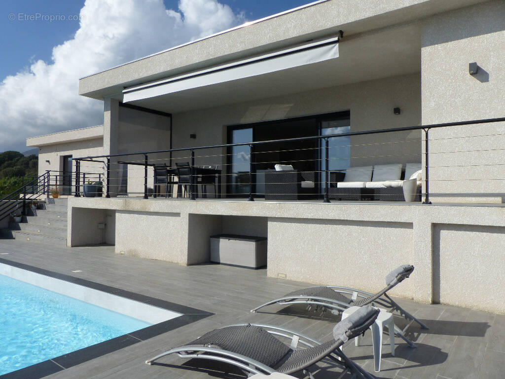 Maison à AFA