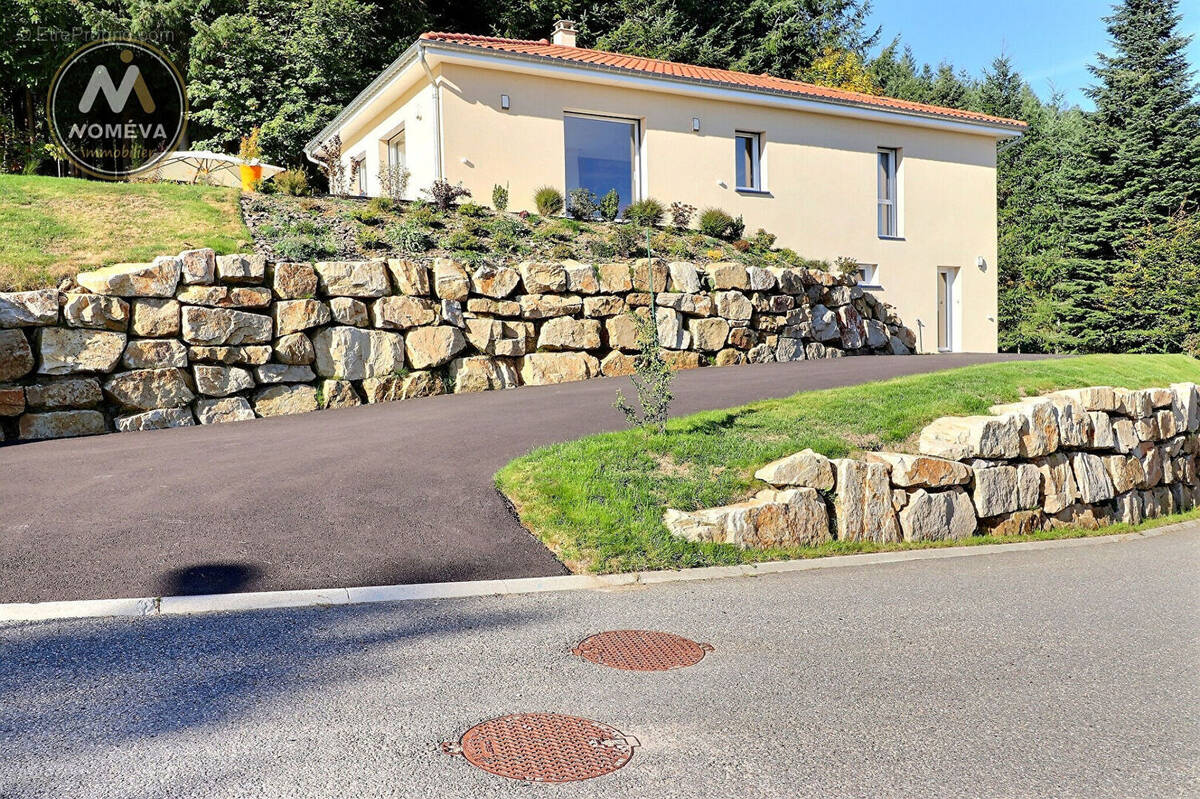 Maison à DUNIERES