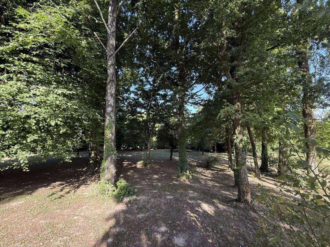 Maison à COLONARD-CORUBERT