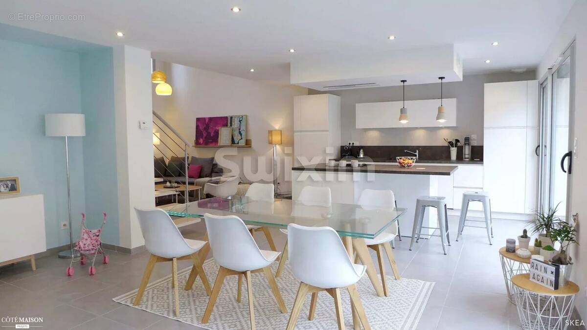 Appartement à L'ARBRESLE