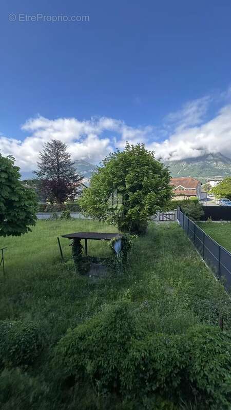 Maison à SAINT-EGREVE