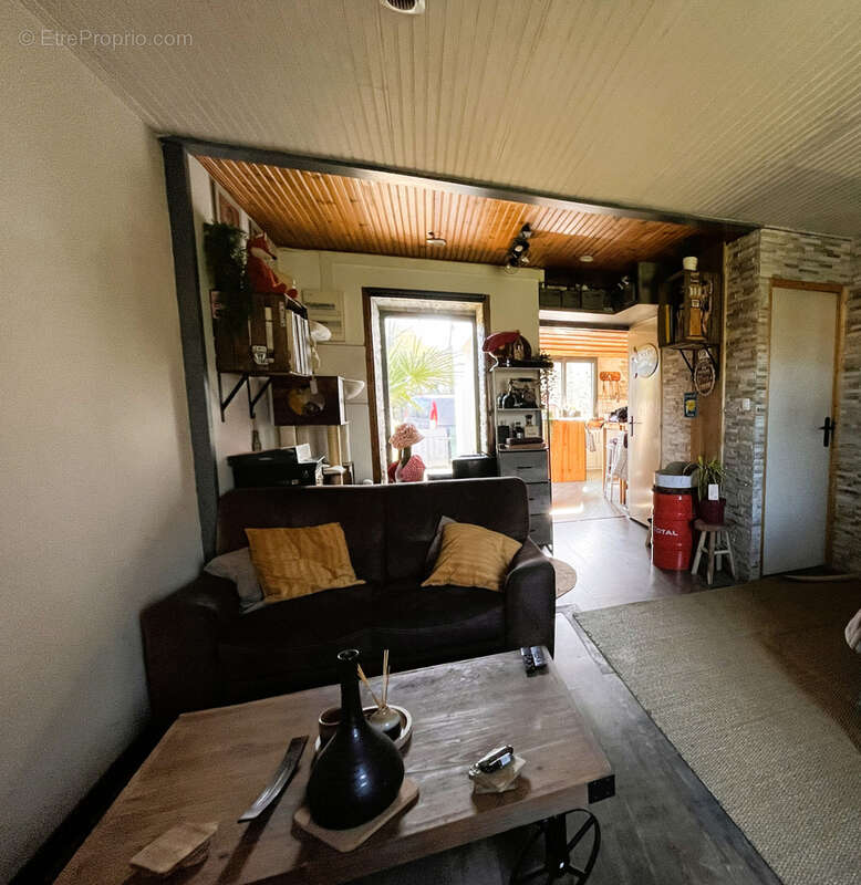 Maison à NIEUL-LE-DOLENT