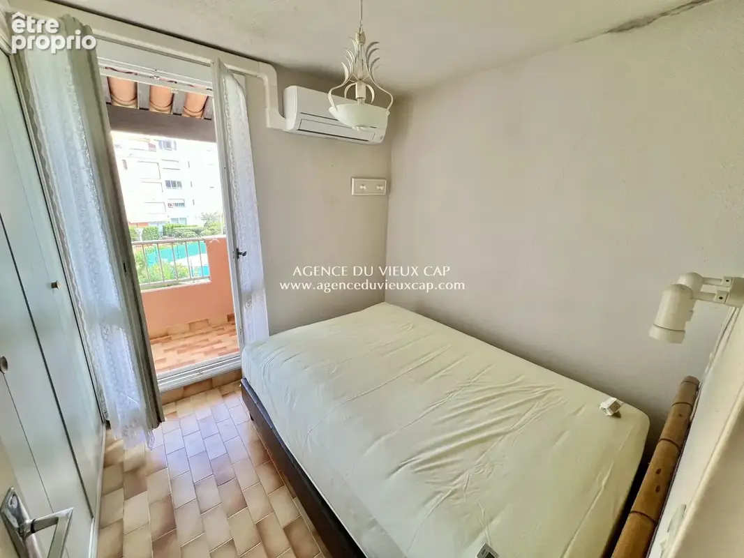 Achat cap d'agde - quartier vieux port - t2 cabine - parking prive - belle vue sur canal - photo 8