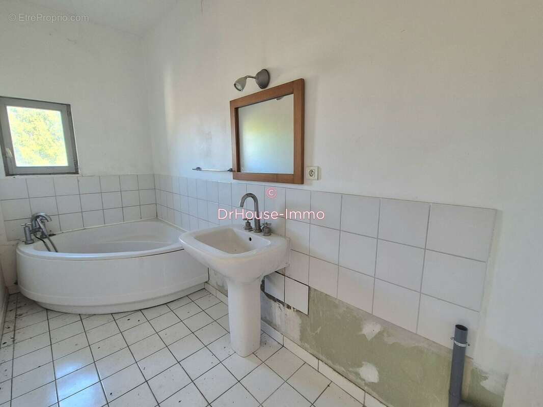 Appartement à SAINT-MARCEL