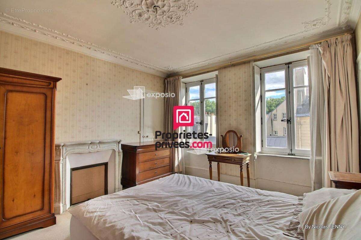 Appartement à VERSAILLES