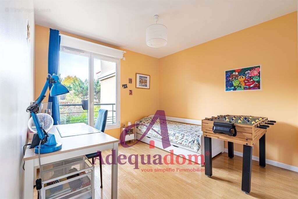 Appartement à BOIS-COLOMBES