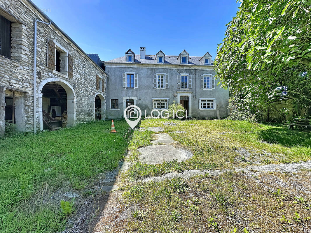 Maison à SAINT-ABIT