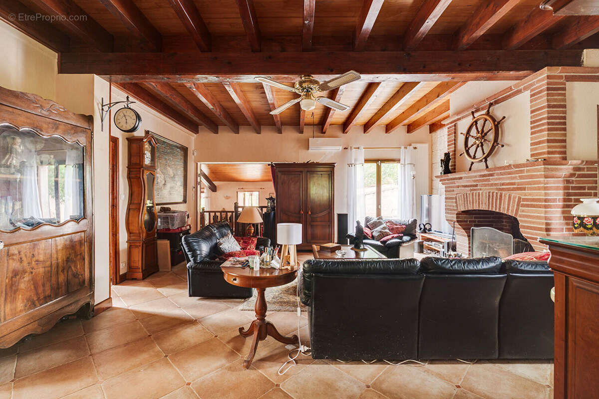 Maison à MONDONVILLE