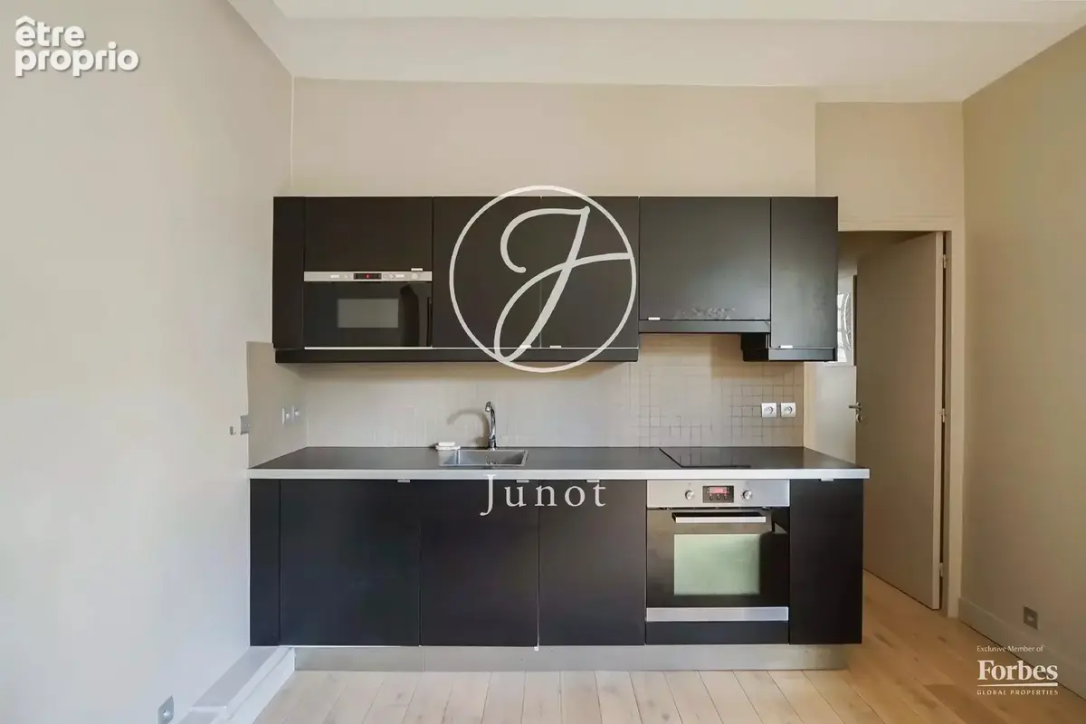 Paris 3e - RUE DU TEMPLE - Appartement - 2 pièces - 41,09m² Carrez - 1 chambre - Calme absolu - photo 5
