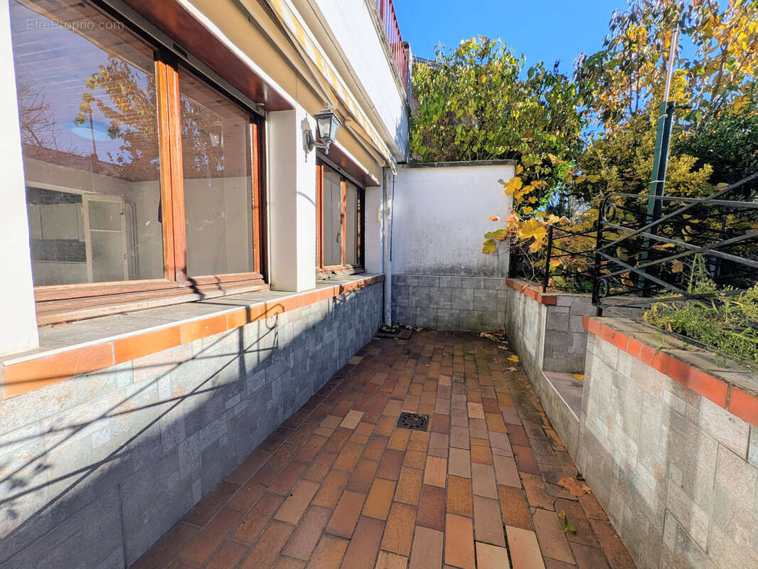 Maison à JARVILLE-LA-MALGRANGE