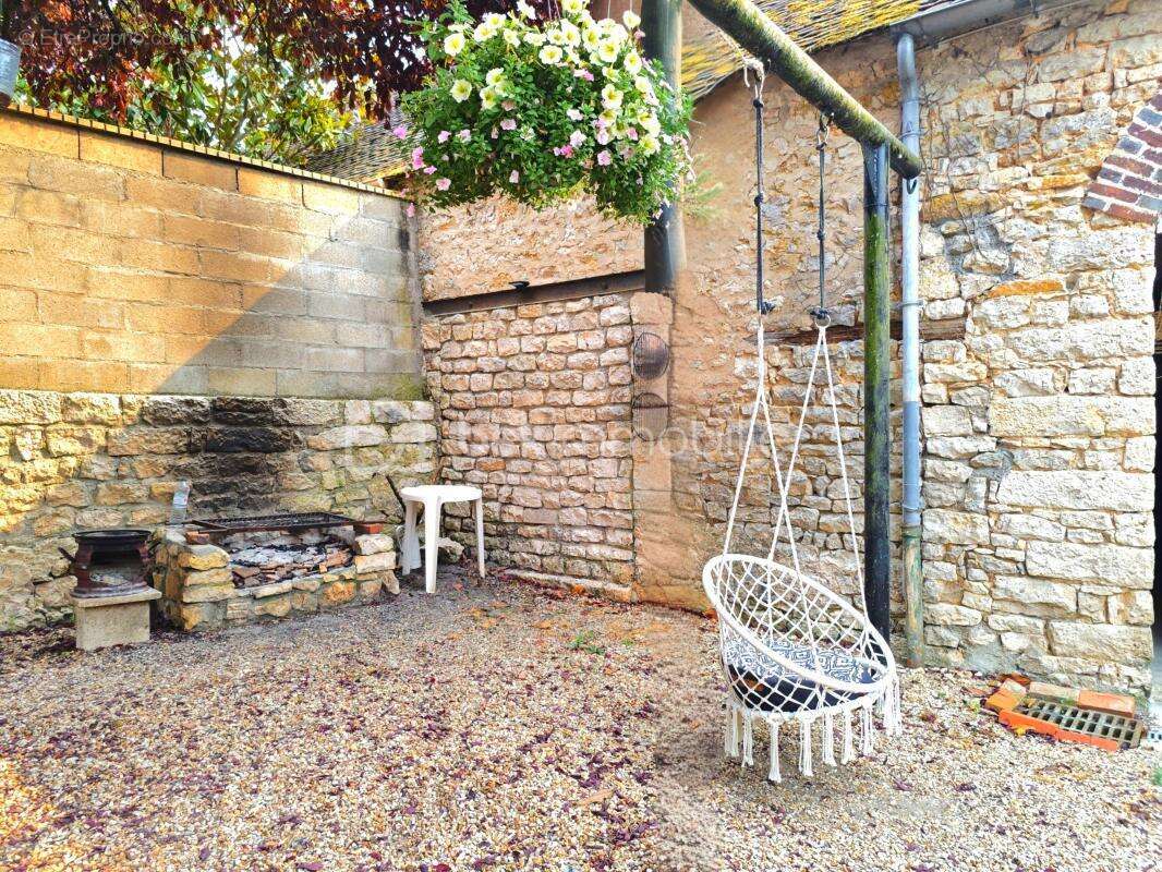 Maison sans travaux avec dépendances - photo 2