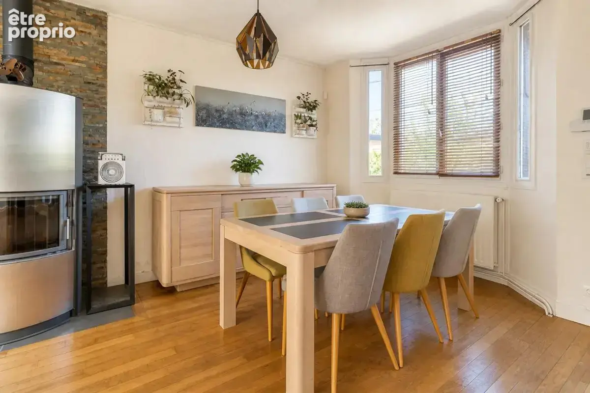 Maison de 5 pièces de 135 m²  situé à Igny - photo 7