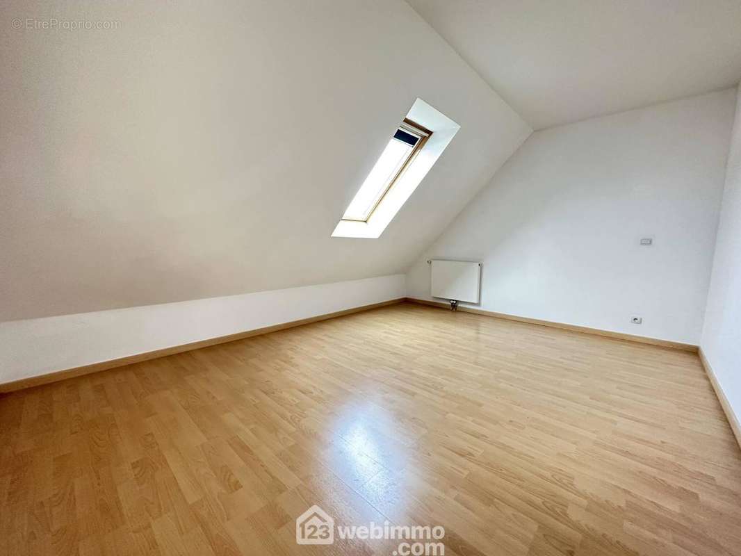La première chambre de 12 m² - Maison à ATHIES-SOUS-LAON