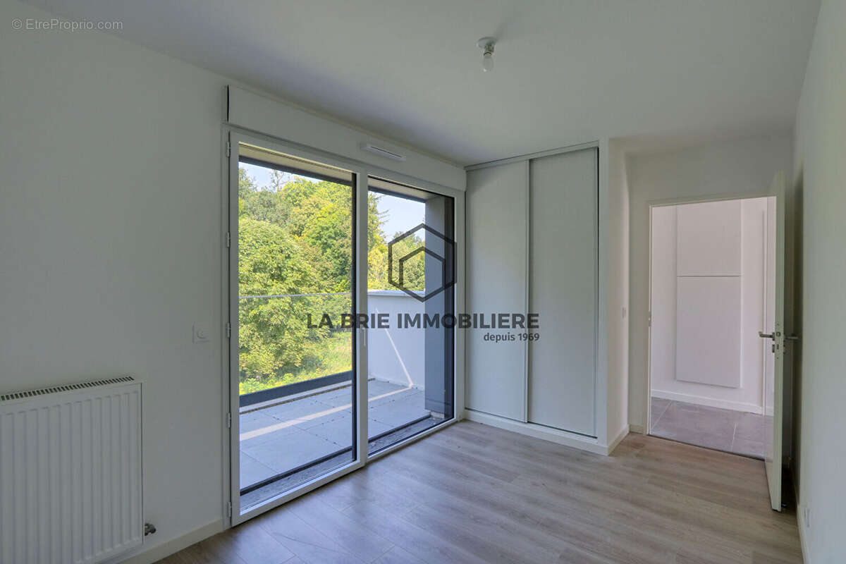 Appartement à RUBELLES