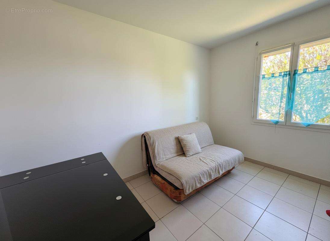 Maison à 5 minutes de GEMOZAC 5 pièces 118 m2  de plain pied avec grand garage - photo 8