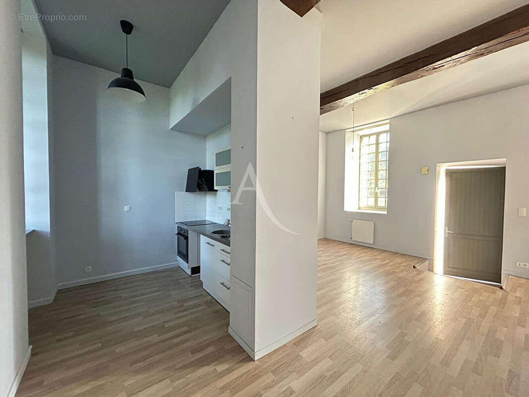 Appartement à LE CELLIER