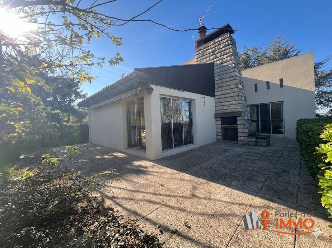 Maison à BOISSET-SAINT-PRIEST