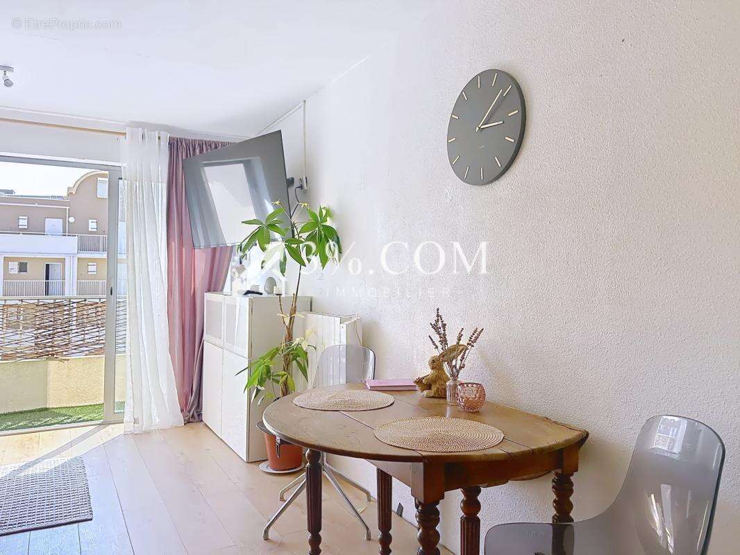 GRUISSAN RIVE DROITE   Élégant appartement rénové avec balco - photo 17