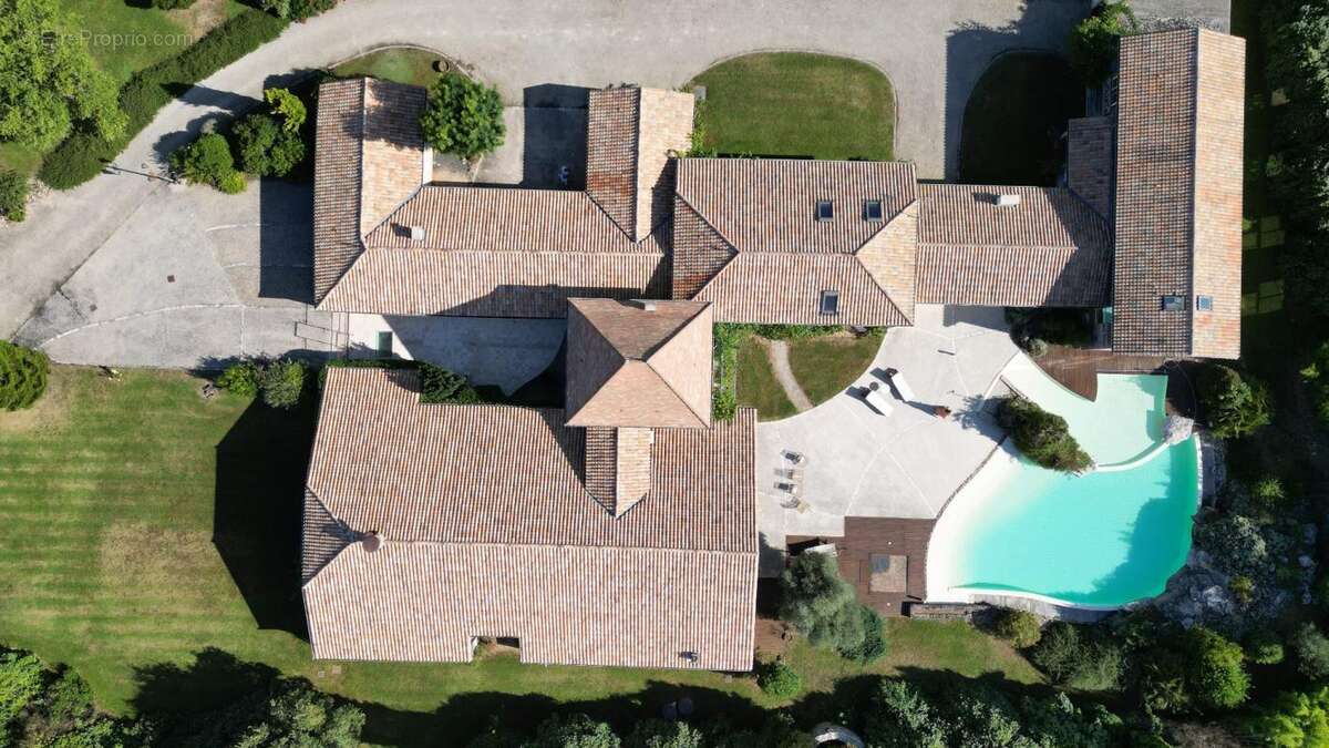 Maison à CASSENEUIL