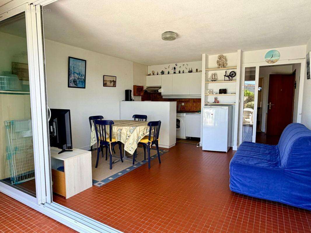 Appartement À Vendre - photo 3