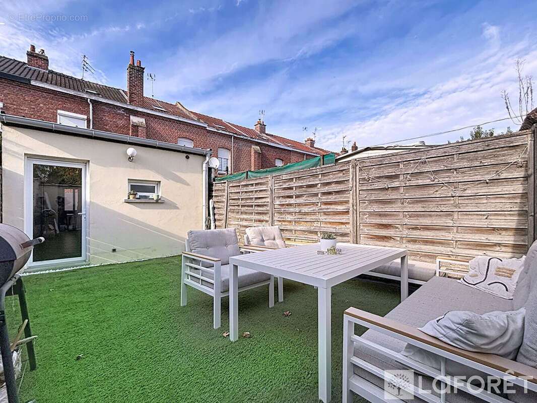 Maison à ARMENTIERES