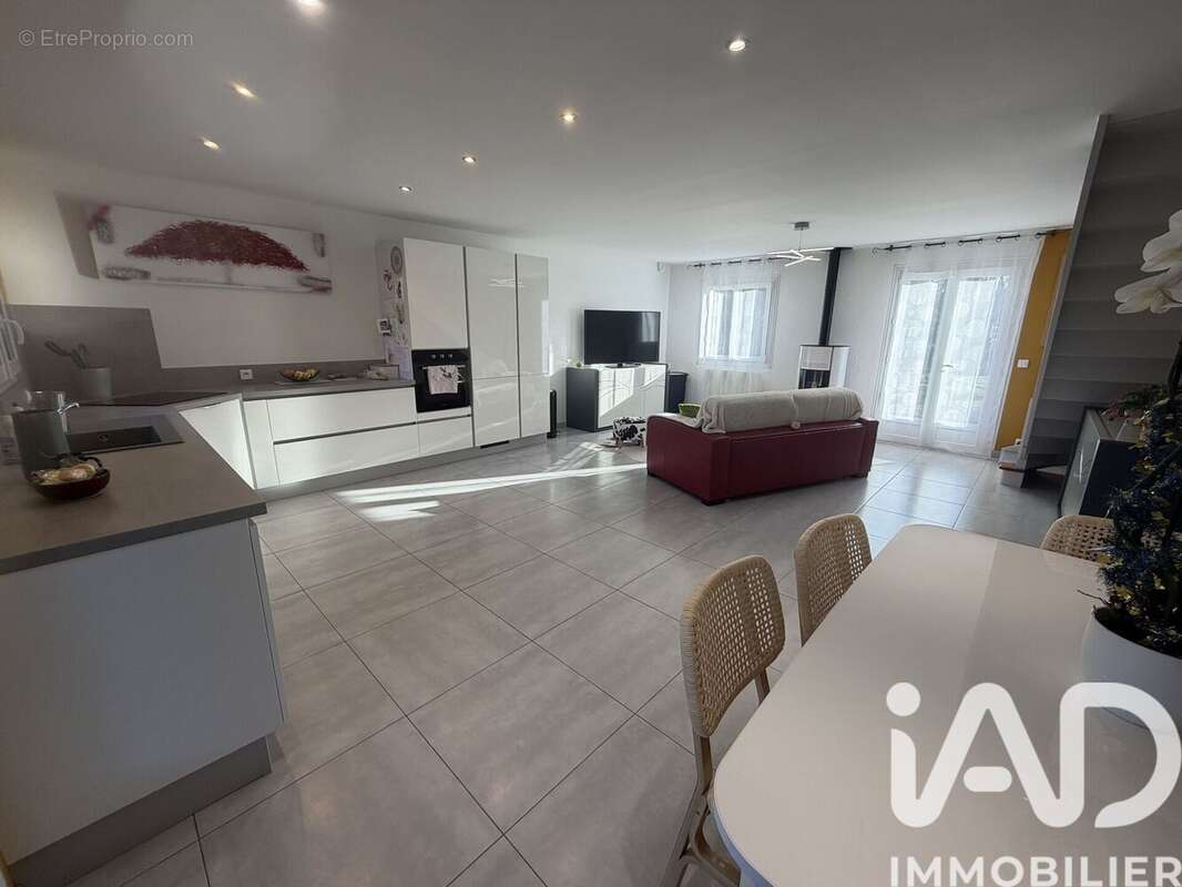 Photo 2 - Maison à TIGERY