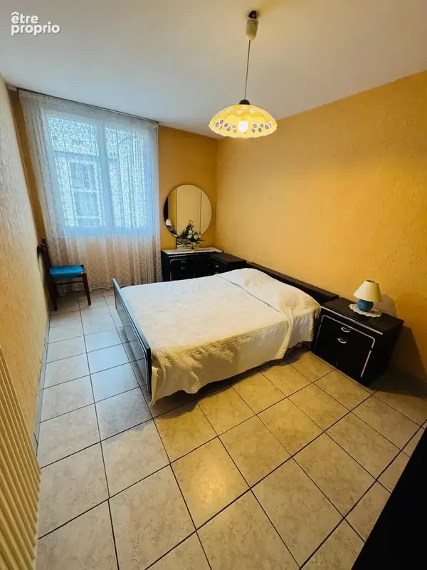 Grenoble t5 83 m2 BONNE AFFAIRE  38000 - photo 2