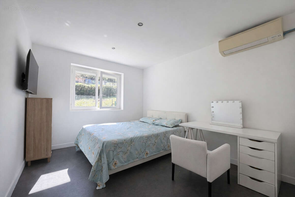 Appartement à VETRAZ-MONTHOUX