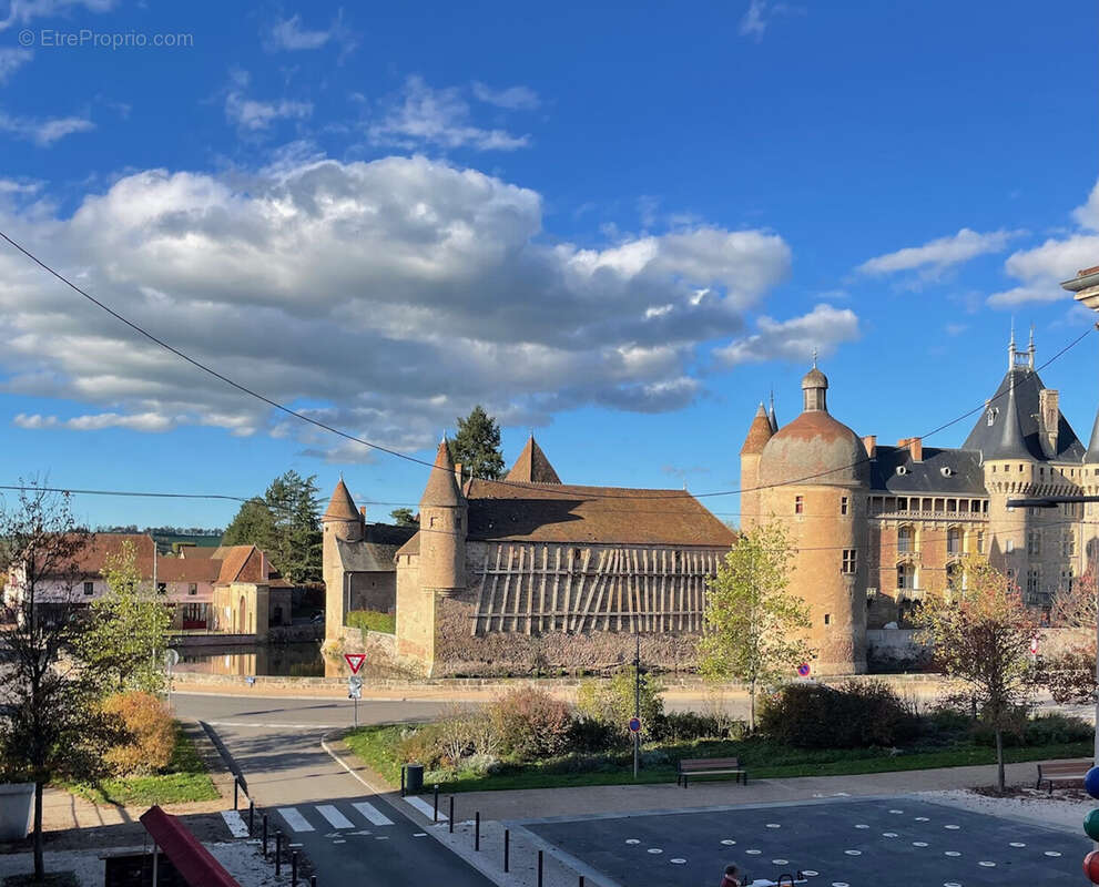 Maison à LA CLAYETTE