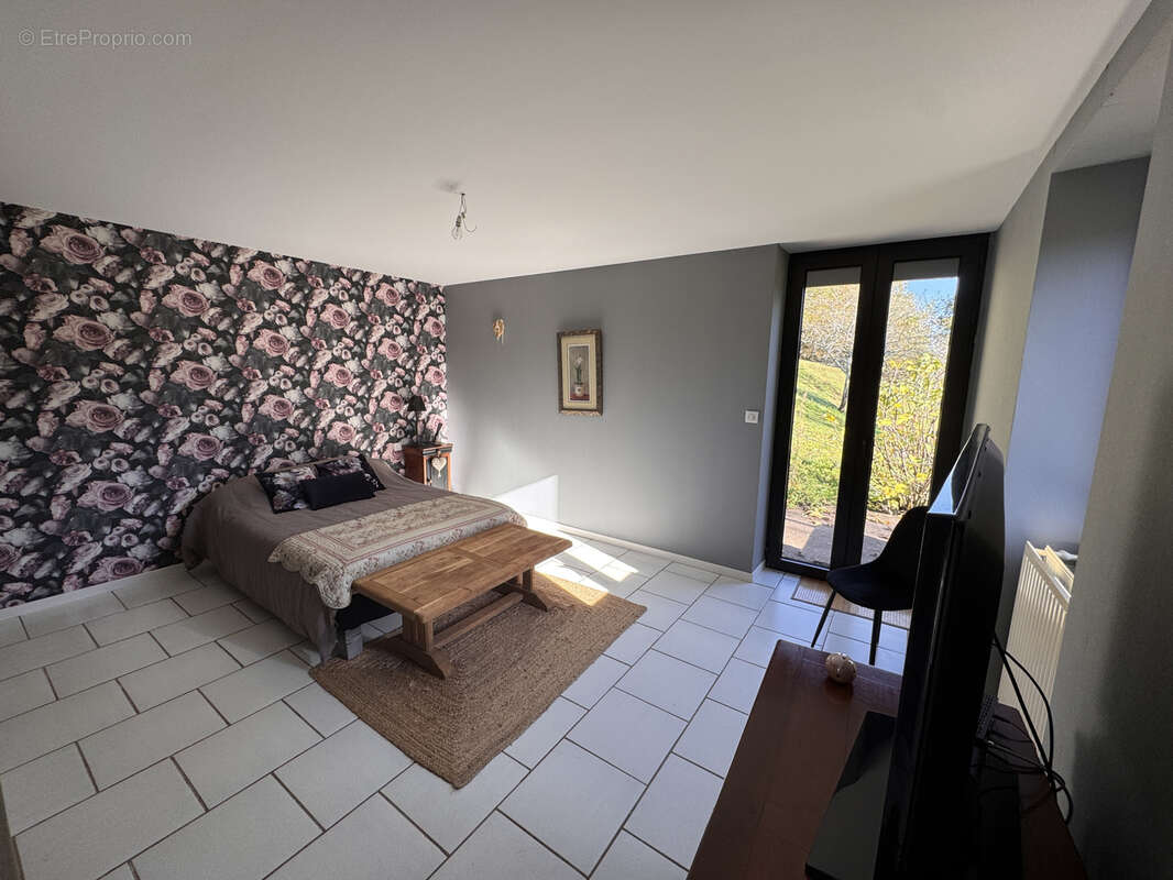 Maison à SAINT-CYPRIEN