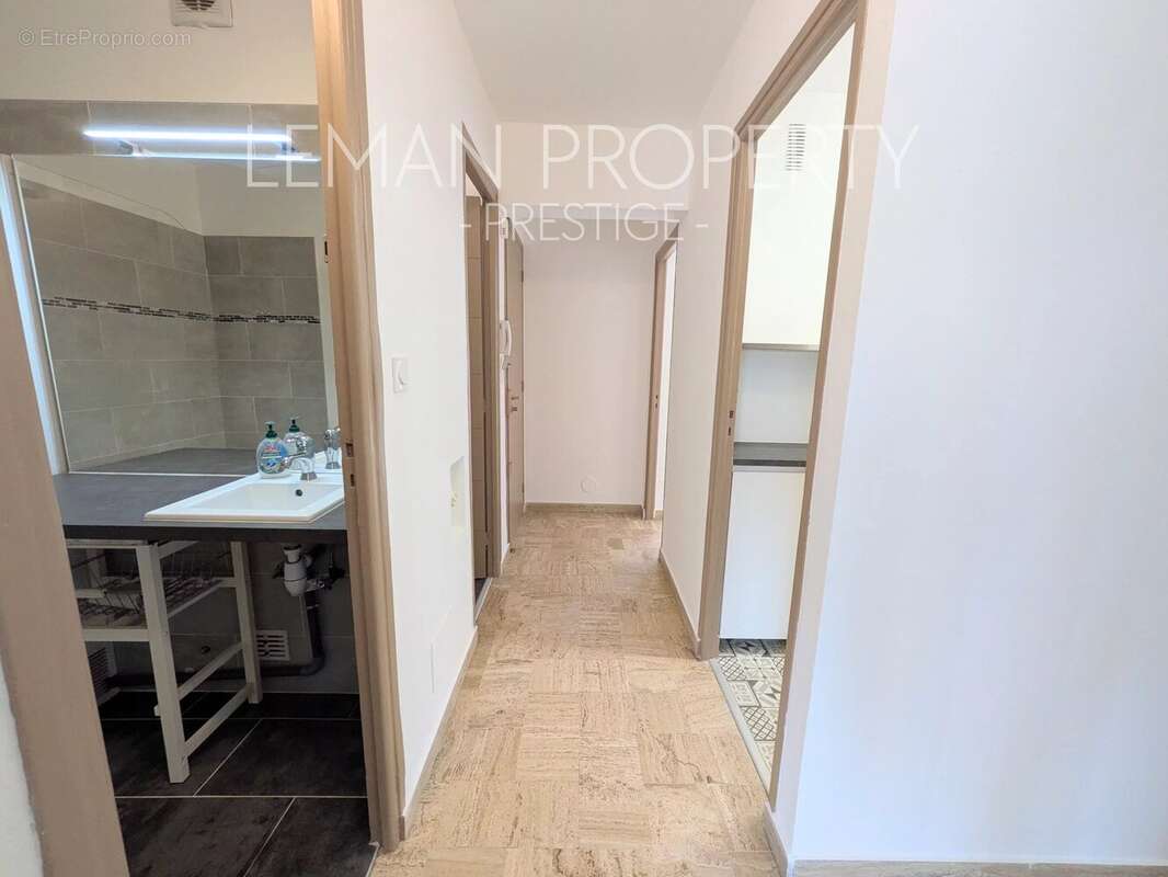 Appartement à LE CANNET